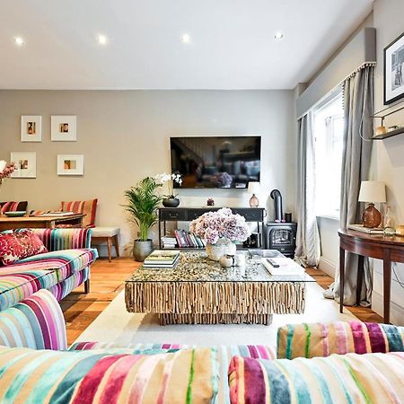 Magnificent 2 Bed Hyde Park Mews House Lejlighed London Eksteriør billede
