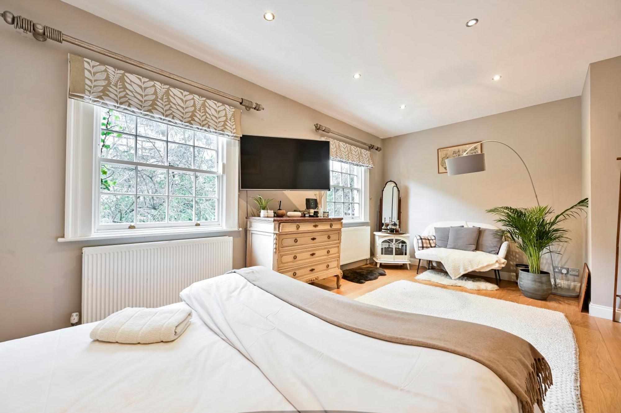 Magnificent 2 Bed Hyde Park Mews House Lejlighed London Eksteriør billede