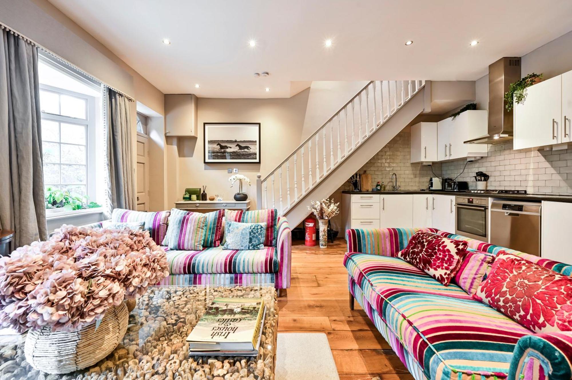 Magnificent 2 Bed Hyde Park Mews House Lejlighed London Eksteriør billede