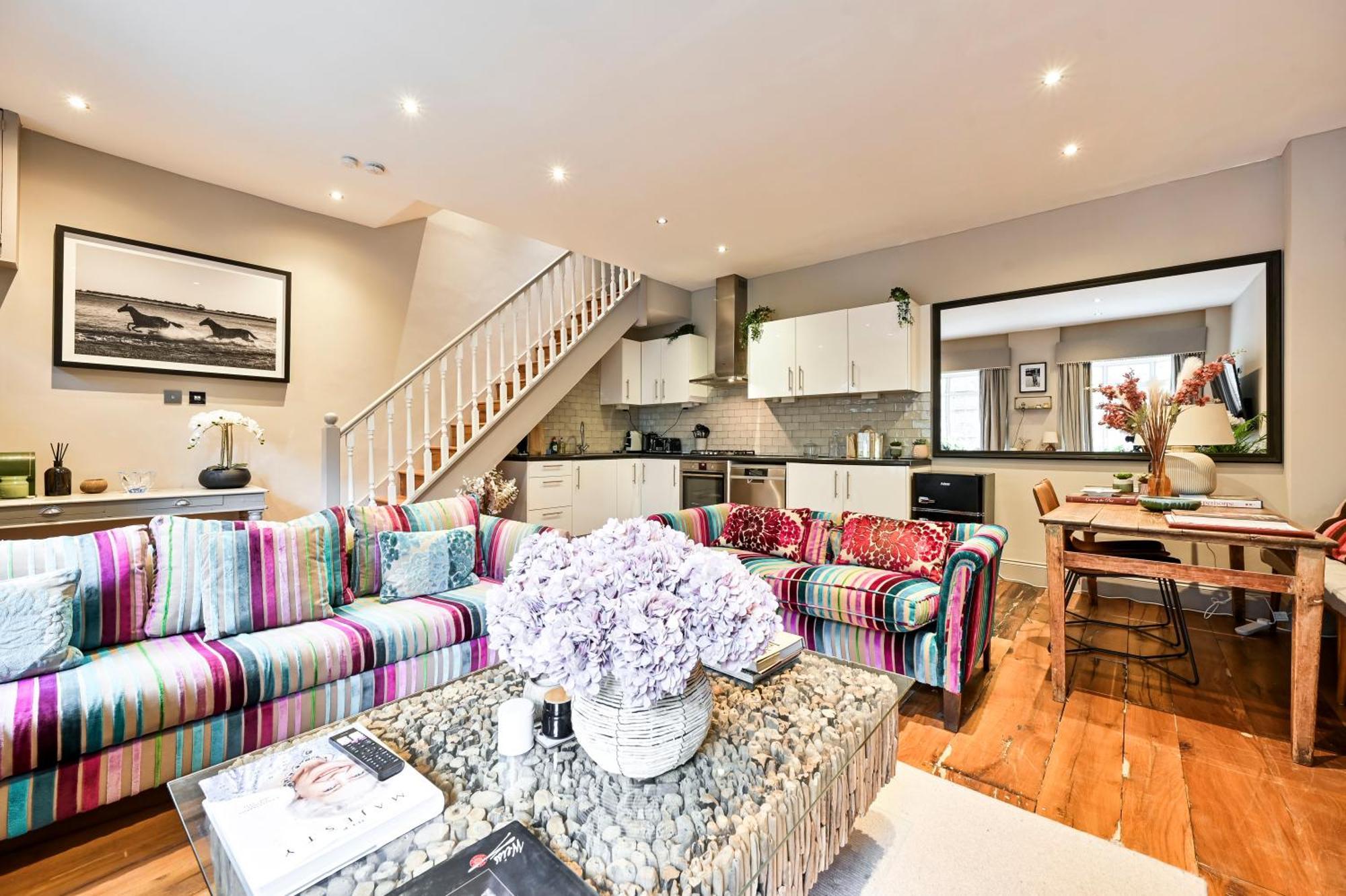 Magnificent 2 Bed Hyde Park Mews House Lejlighed London Eksteriør billede