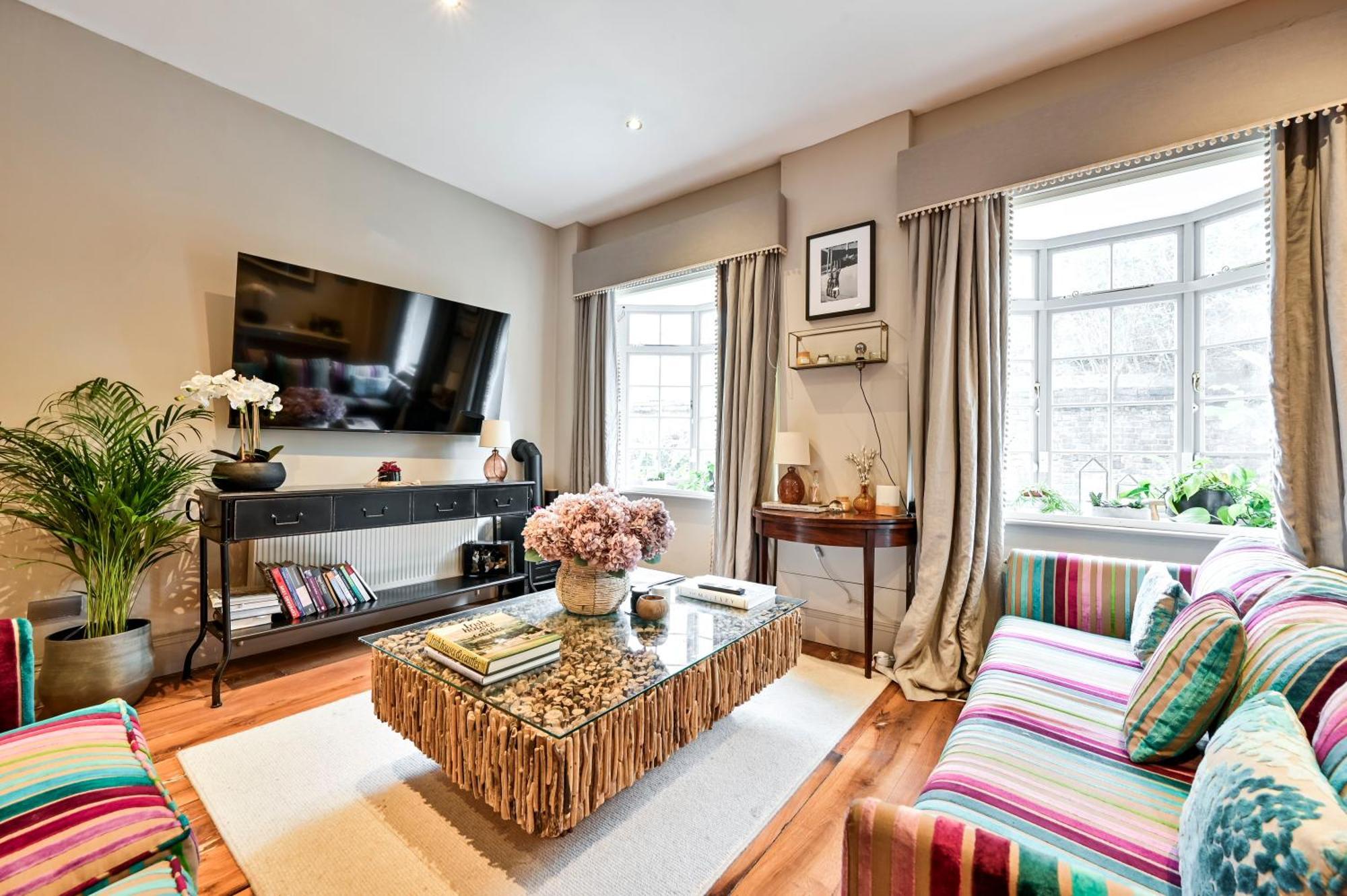 Magnificent 2 Bed Hyde Park Mews House Lejlighed London Eksteriør billede