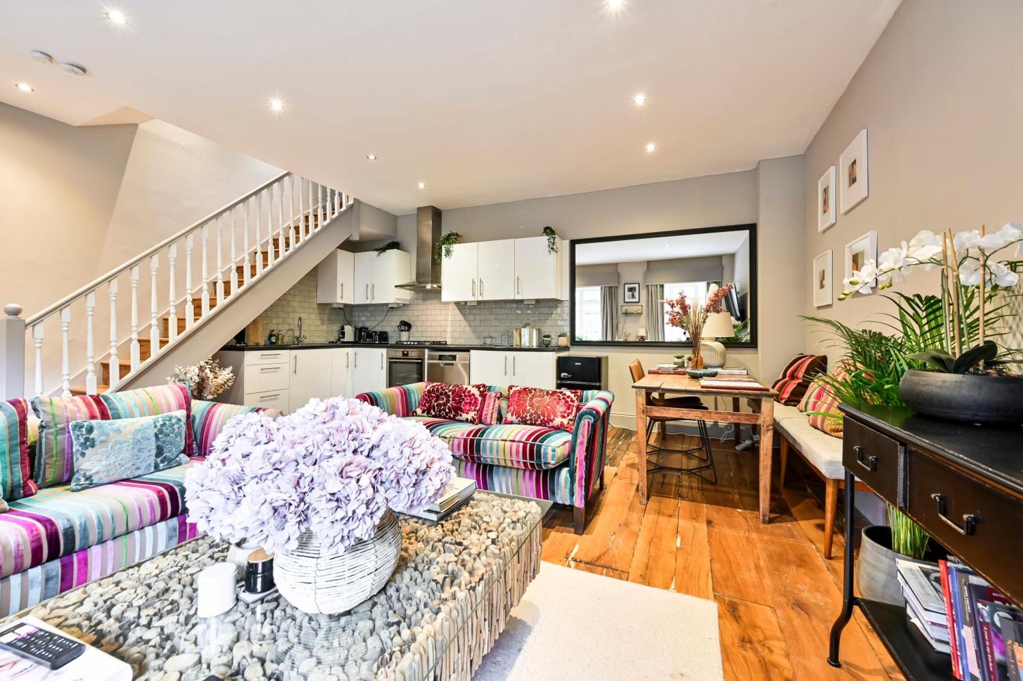 Magnificent 2 Bed Hyde Park Mews House Lejlighed London Eksteriør billede