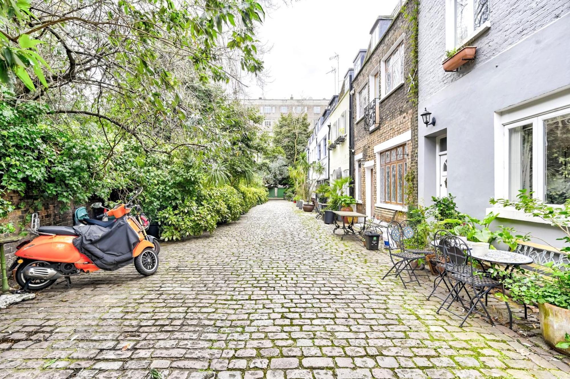 Magnificent 2 Bed Hyde Park Mews House Lejlighed London Eksteriør billede